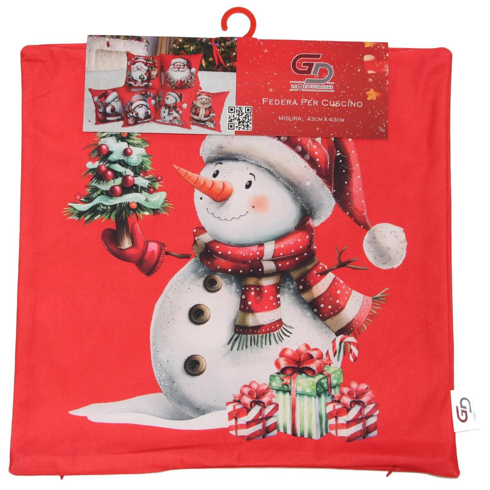 GD LOVES XMAS Set 2 Copricuscino Natalizio 3D 43×43 cm Federe Morbide per Divano o Letto 12 Fantasie Natalizie con Babbo Natale e Regali