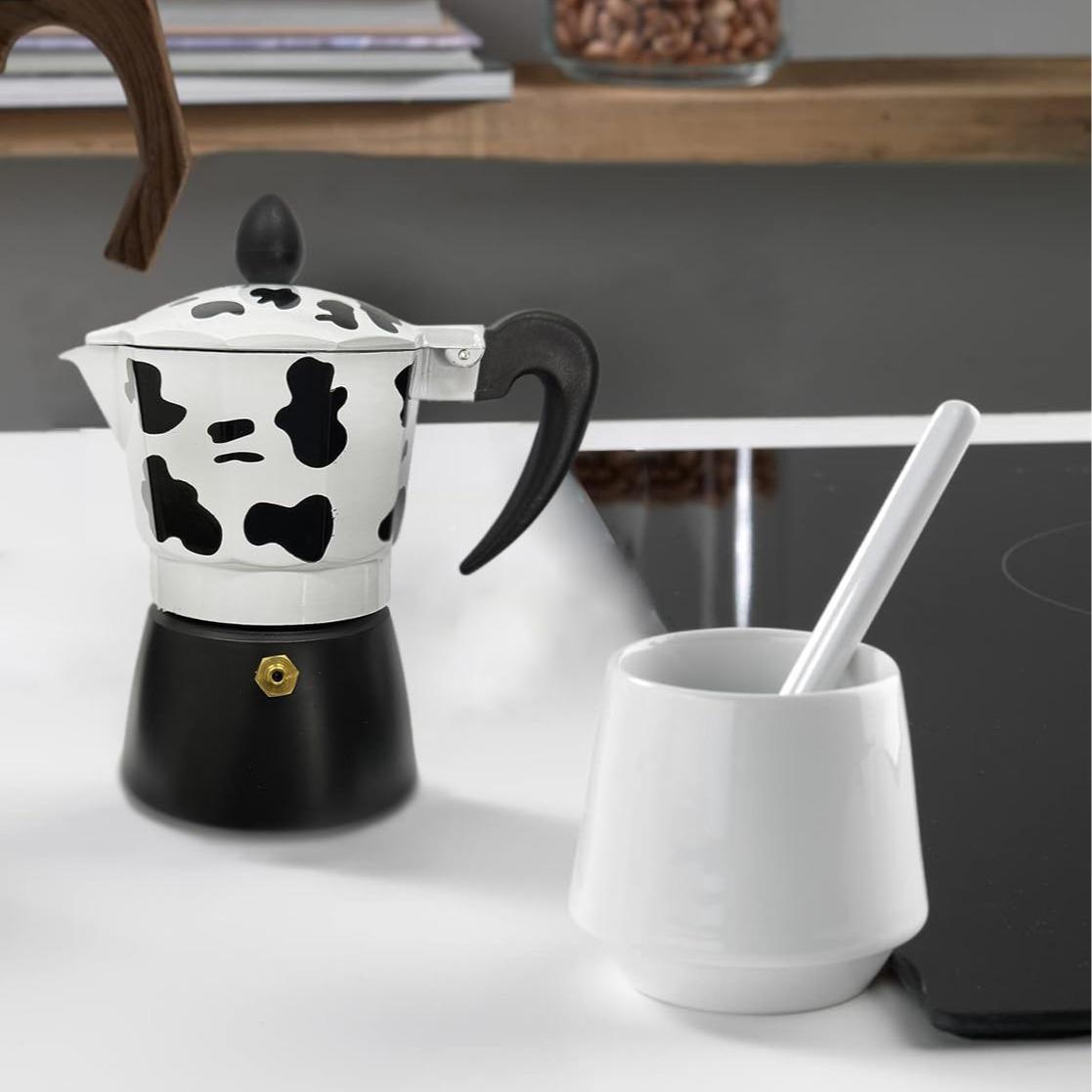 GD LOVES YOUR HOME Caffettiera Moka “Mucca” in Alluminio – 1/3/6 Tazze per Espresso – Valvola di Sicurezza e Manico Antiscottatura – idea regalo