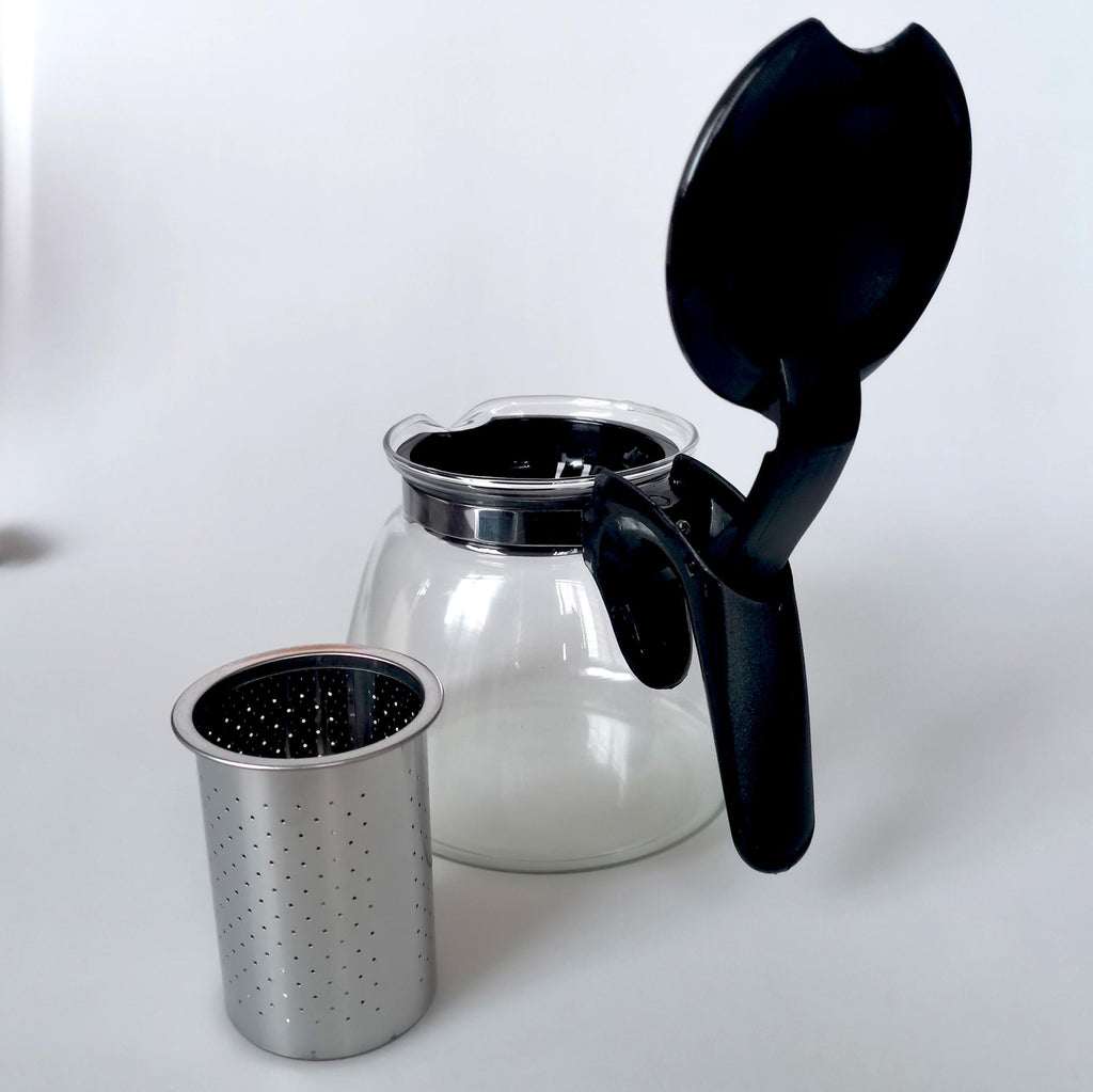 GD LOVES YOUR HOME Teiera in Vetro con Infusore in Acciaio Inox – Beccuccio antigoccia, manico e coperchio antiscottatura – Teiera con filtro rimovibile per tè e tisane – 700/900/1100 ml
