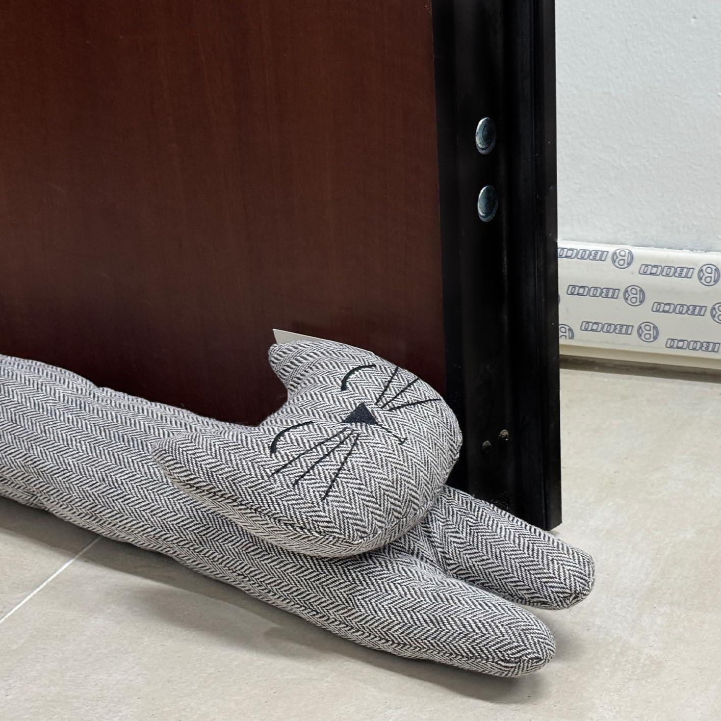 GD LOVES YOUR HOME Fermaporta/Paraspifferi “Gatto” Appesantito 90 cm – Blocca spifferi e rumore, tessuto effetto lino – 3 motivi