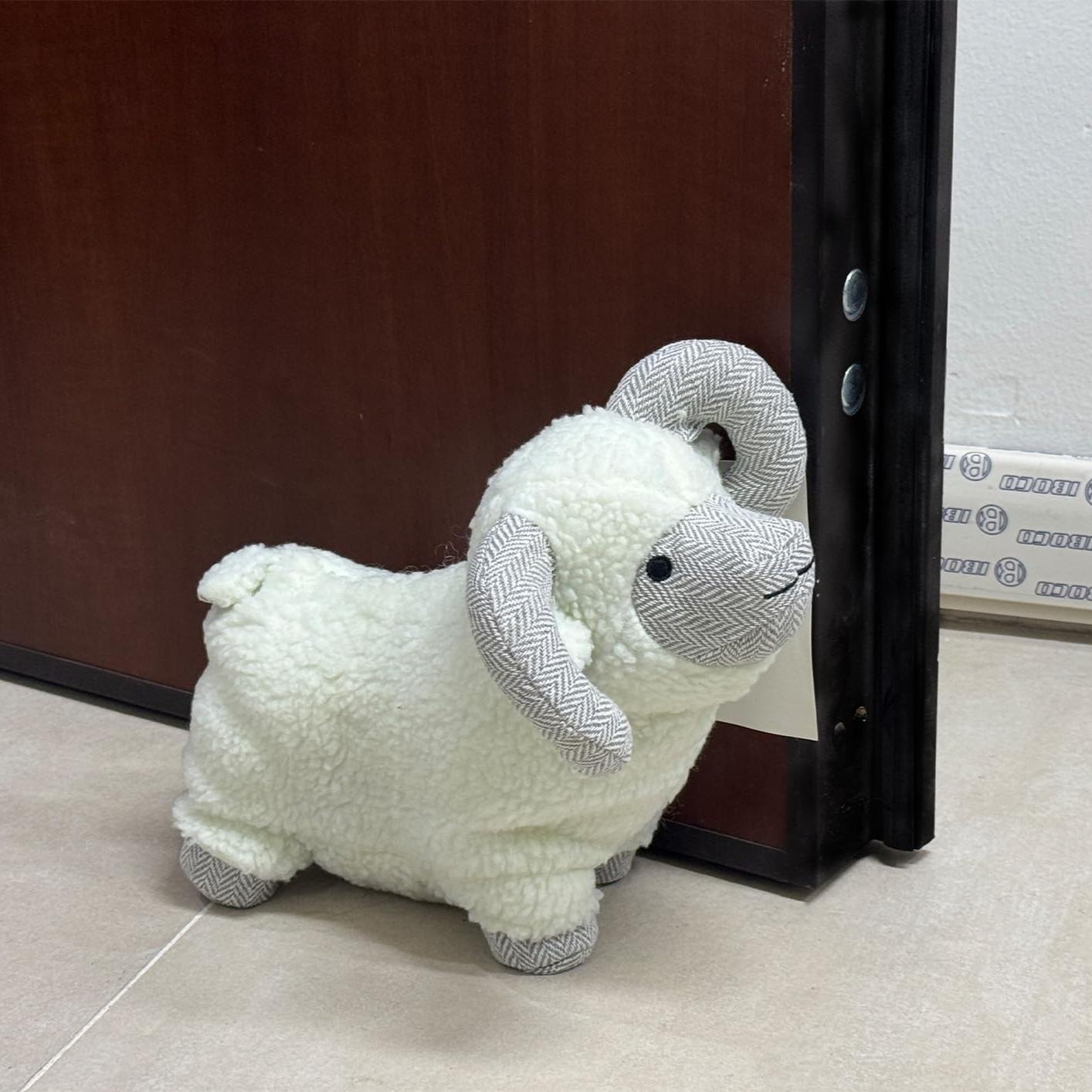 GD LOVES YOUR HOME Fermaporta decorativo appesantito H 25 cm – 8 Modelli (Ariete, Ippopotamo, Riccio, Cactus, Gallina, Dinosauro, Orsetto, Panda) – Tessuto bouclé/tweed/peluche con base morbida antigraffio – Fermaporta decorativo anti-spifferi per interni