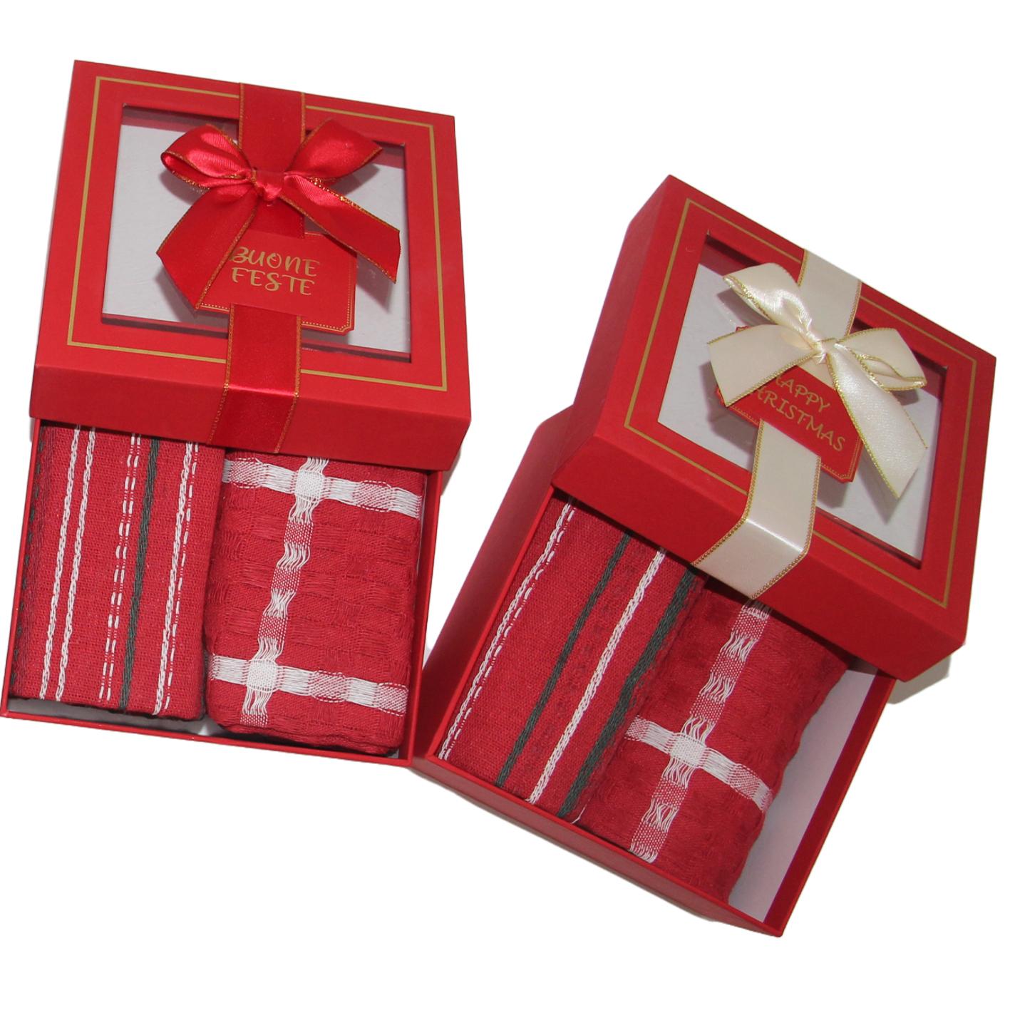 GD LOVES XMAS Set Regalo Natalizio in Scatola con Fiocco Tovaglietta 40*60CM in cotone Elegante per Tavola di Natale – 4 Varianti Buone Feste / Merry Christmas / Happy Christmas – Idea Regalo Pronta