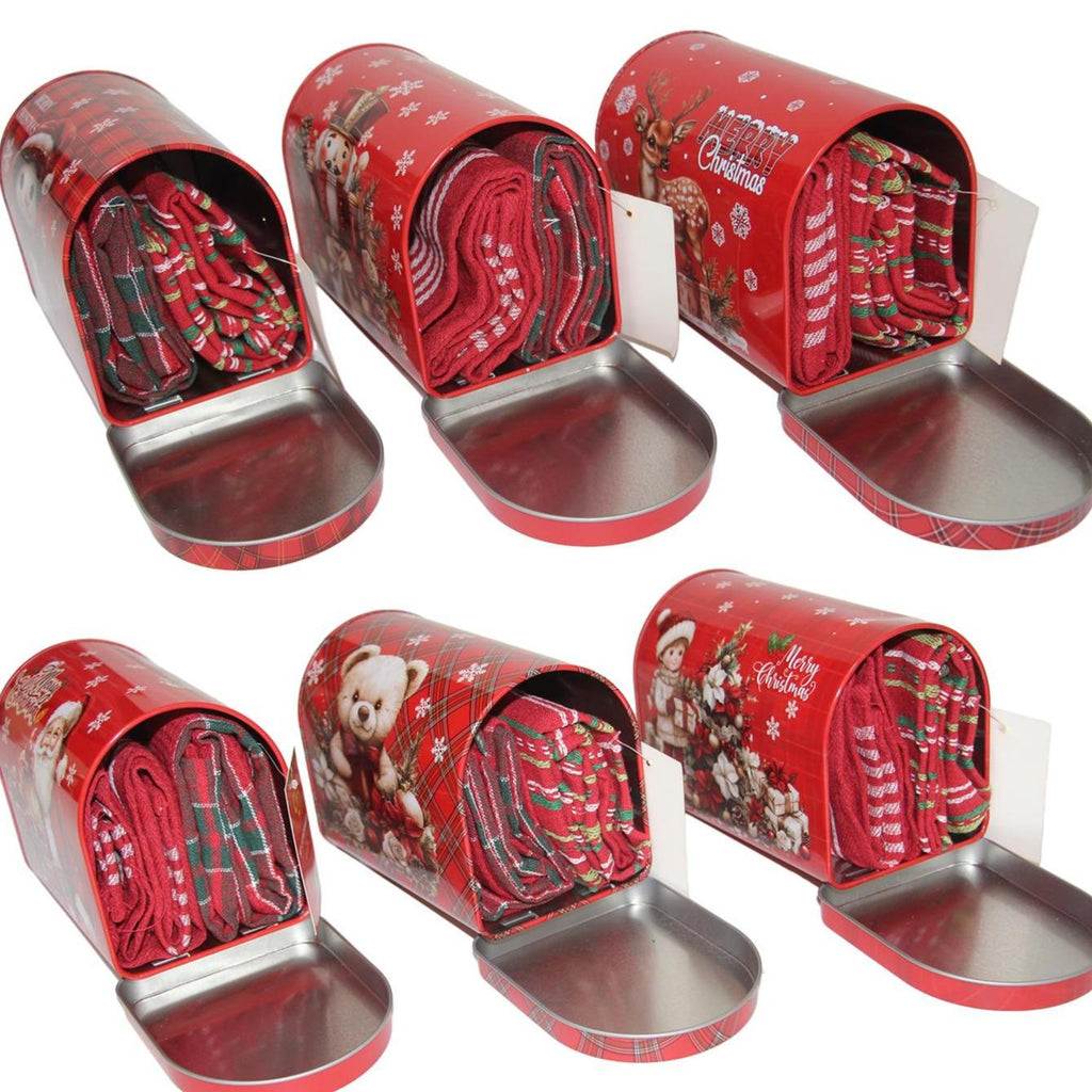 GD LOVES XMAS Set Regalo Natalizio con Latta Decorata Apribile + 2 Strofinacci Scozzesi 40×60 cm (85% Cotone) – 6 Fantasie Festive