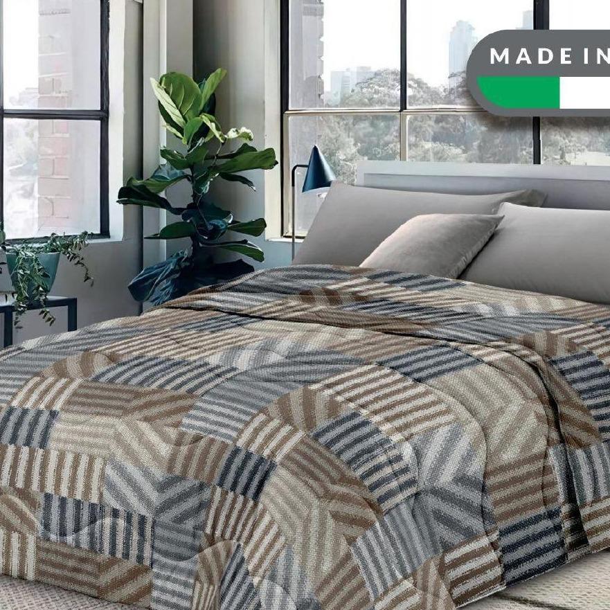 GD LOVES YOUR HOME Trapunta Leggera Matrimoniale Invernale 260×260 cm – MADE IN ITALY, Microfibra Mano Pesca, Anallergica e Duck Friendly – Coperta Imbottita con Bordatura Laser, Fantasie Stampate