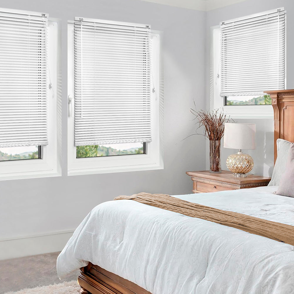 Tenda Veneziana in Alluminio Bianca GD LOVES YOUR HOME – Lamelle Orientabili 25 mm per Finestre e Porte