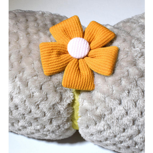 Fermatenda Magnetico a Fiore Giallo – Tessuto Morbido Ø8,5 cm – Accessorio Decorativo per Tende e Plaid - Set da 2 Pezzi